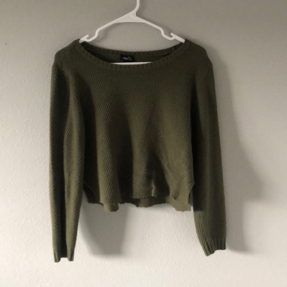 cropped side slit rue 21 army green sweater